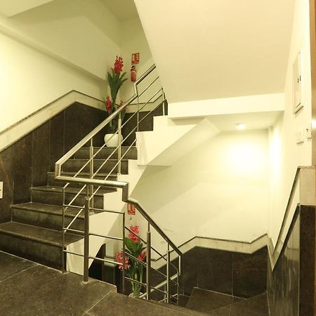 Hotel Qualia Suites At Delhi Airport New Delhi Bagian luar foto