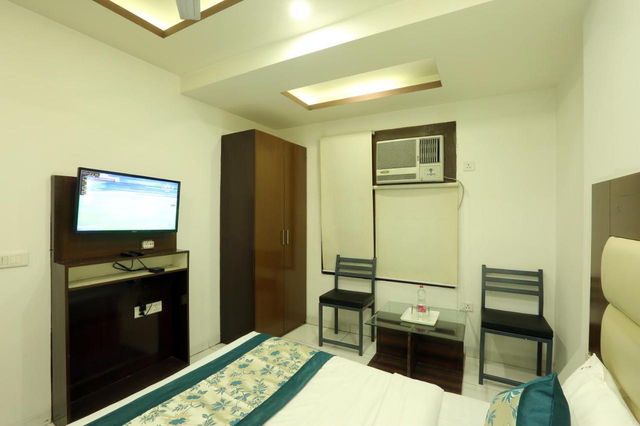 Hotel Qualia Suites At Delhi Airport New Delhi Bagian luar foto
