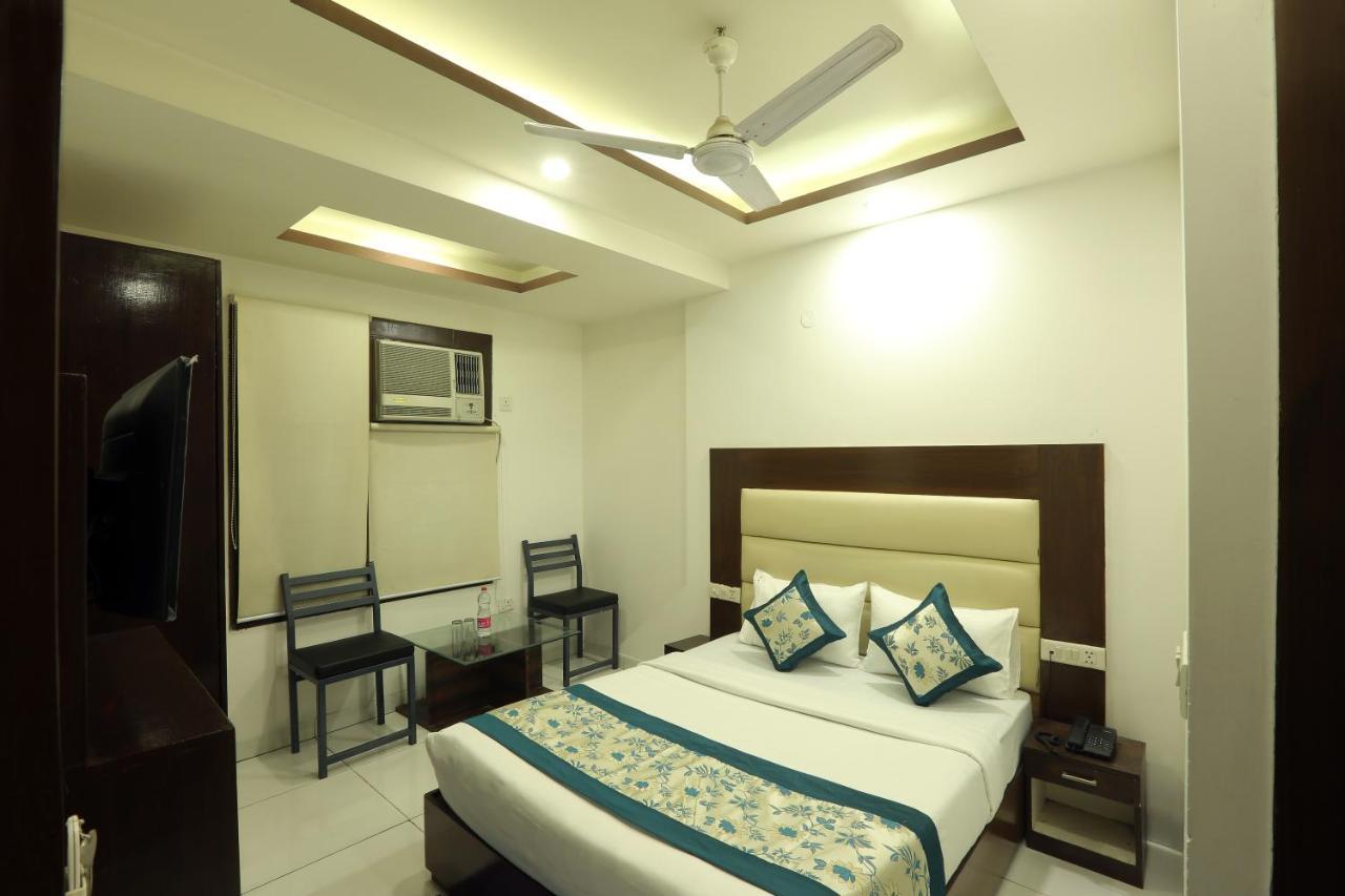 Hotel Qualia Suites At Delhi Airport New Delhi Bagian luar foto