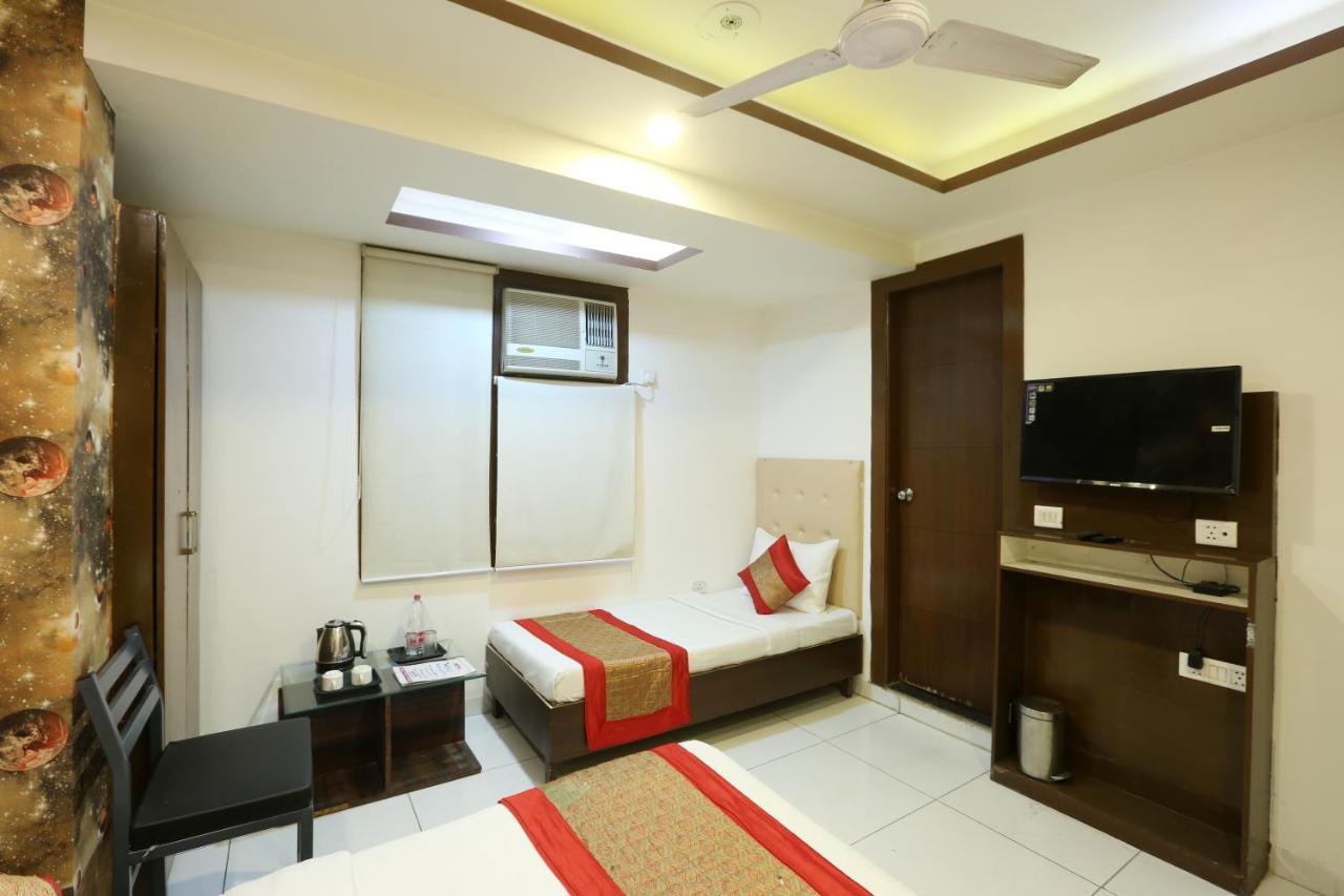Hotel Qualia Suites At Delhi Airport New Delhi Bagian luar foto