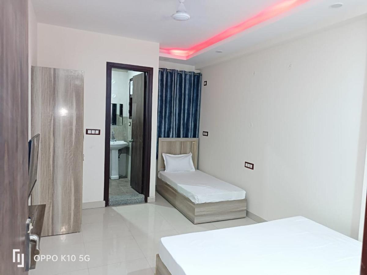 Hotel Qualia Suites At Delhi Airport New Delhi Bagian luar foto